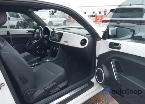 2013 Volkswagen Beetle 2.5L z USA, uszkodzony, nr VIN 3VWJX7AT2DM606496